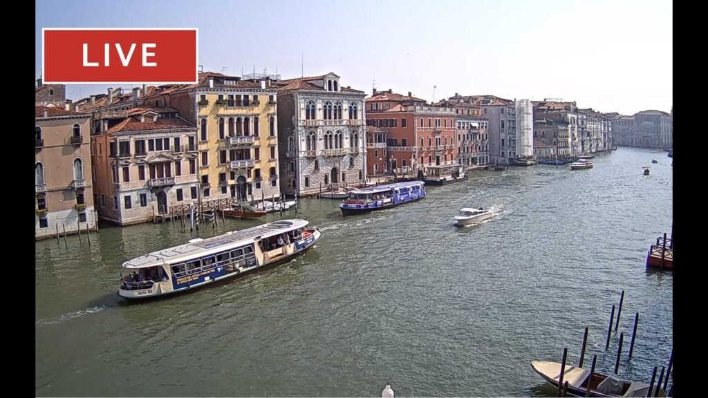 Venice Italy Live Cam - Grand Canal in Live Streaming from Ca' Angeli